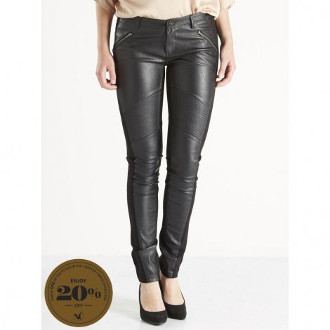 7 DAYS in 7 WAYS • SPRING/SUMMER 2017